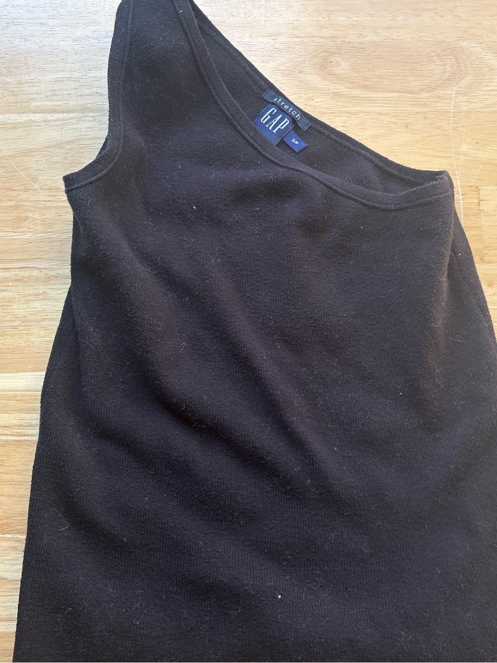GAP Black One-Shoulder Knit Tank